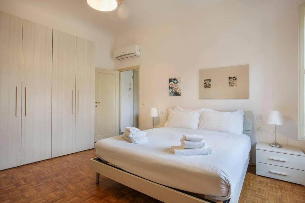 Palazzo Borghese 2 Bedroom Флоренция Екстериор снимка