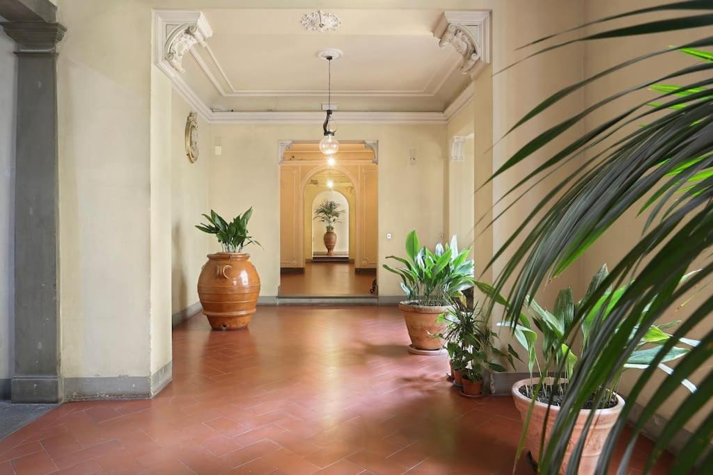 Palazzo Borghese 2 Bedroom Флоренция Екстериор снимка